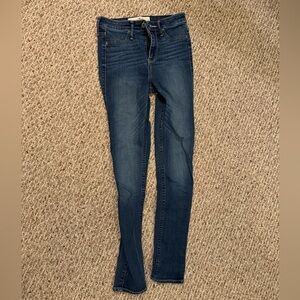 Hollister dark denim skinny jeans